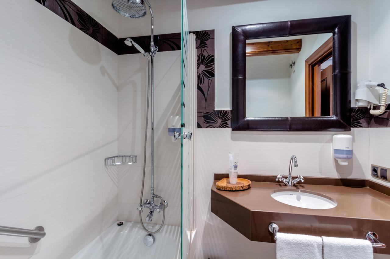 Hotel Flor De Neu El Pont de Suert Εξωτερικό φωτογραφία
