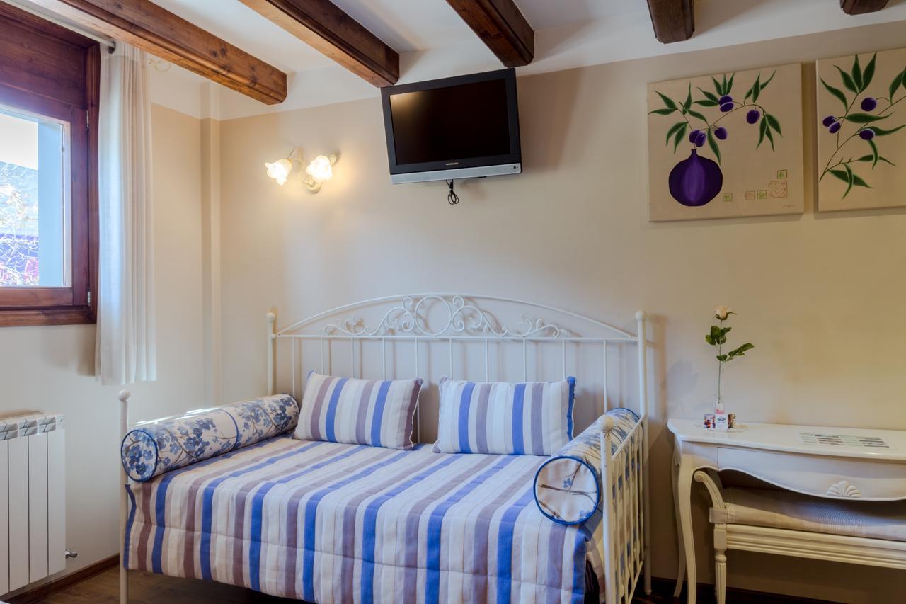 Hotel Flor De Neu El Pont de Suert Εξωτερικό φωτογραφία
