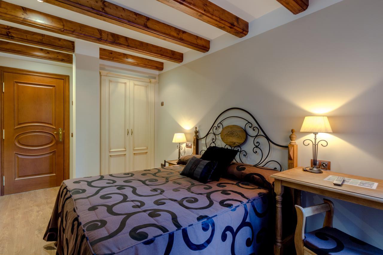 Hotel Flor De Neu El Pont de Suert Εξωτερικό φωτογραφία