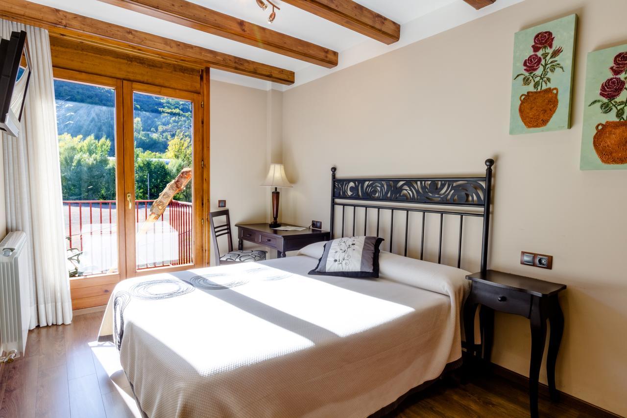 Hotel Flor De Neu El Pont de Suert Εξωτερικό φωτογραφία